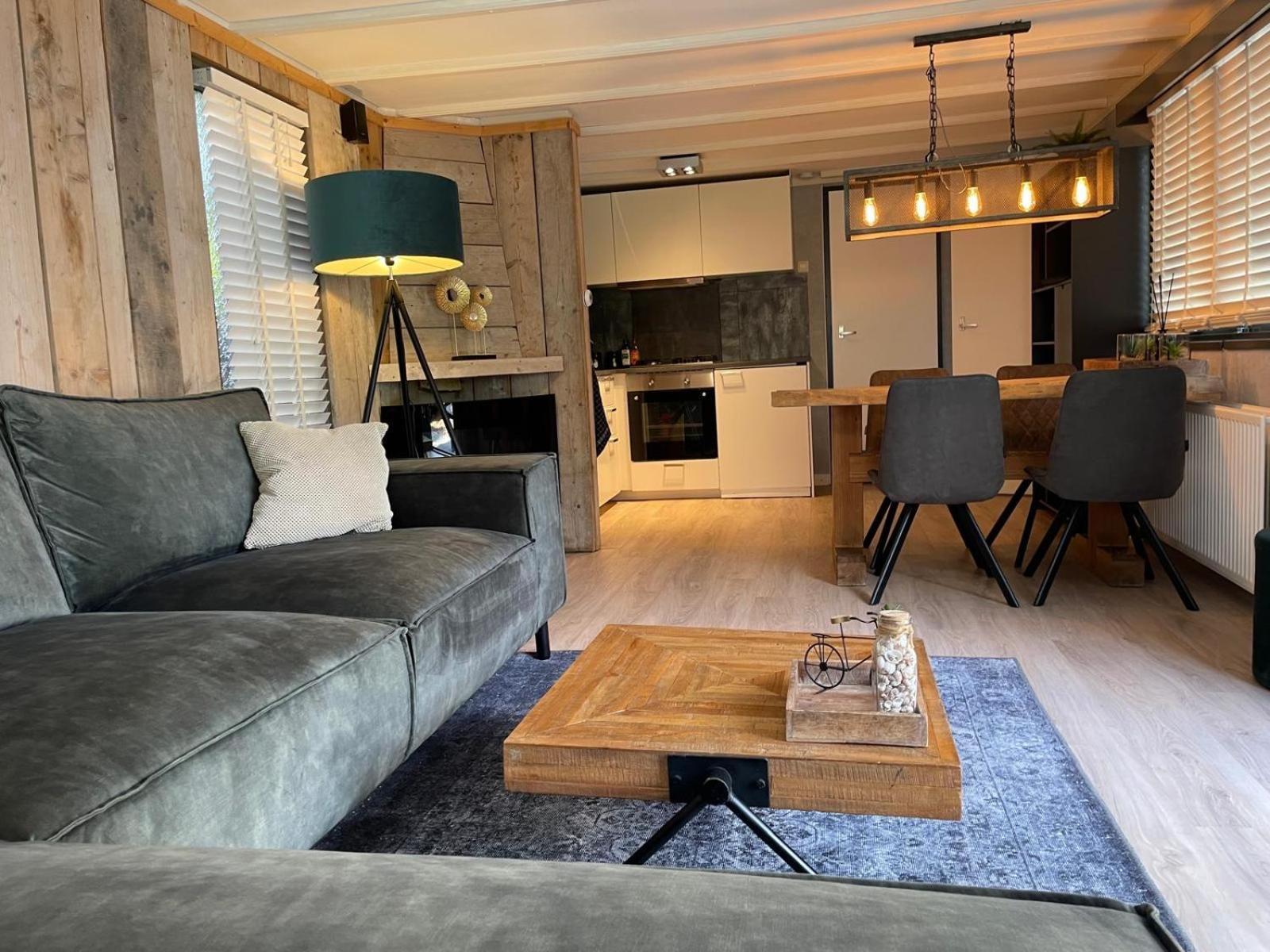Uniek Chalet Op De Veluwe, In Bosrijke Omgeving. Putten Exteriér fotografie